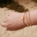 Bracelet jonc ouvert plaqué or pendentif rond LOU orange