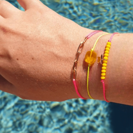 Bracelet cordon pendentif étoile LILOU rose Bracelet cordon pendentif étoile LILOU rose